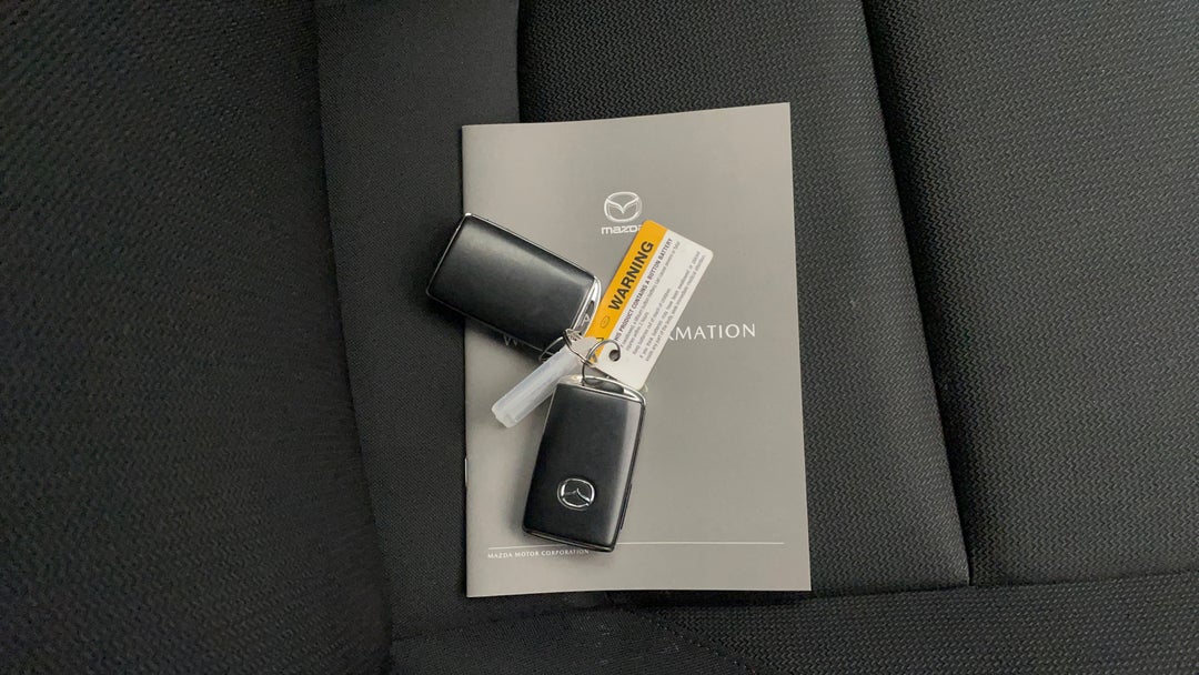 2023 Mazda 3 G25 Evolve Sp, Automatic, 11968 km, Key Close-up