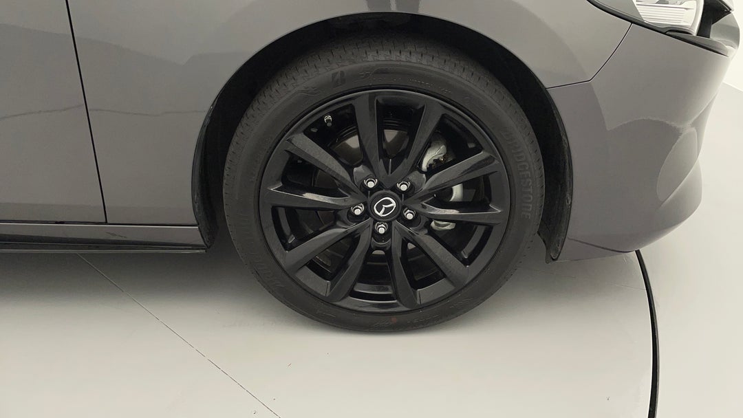 2023 Mazda 3 G25 Evolve Sp, Automatic, 11968 km, Right Front Wheel