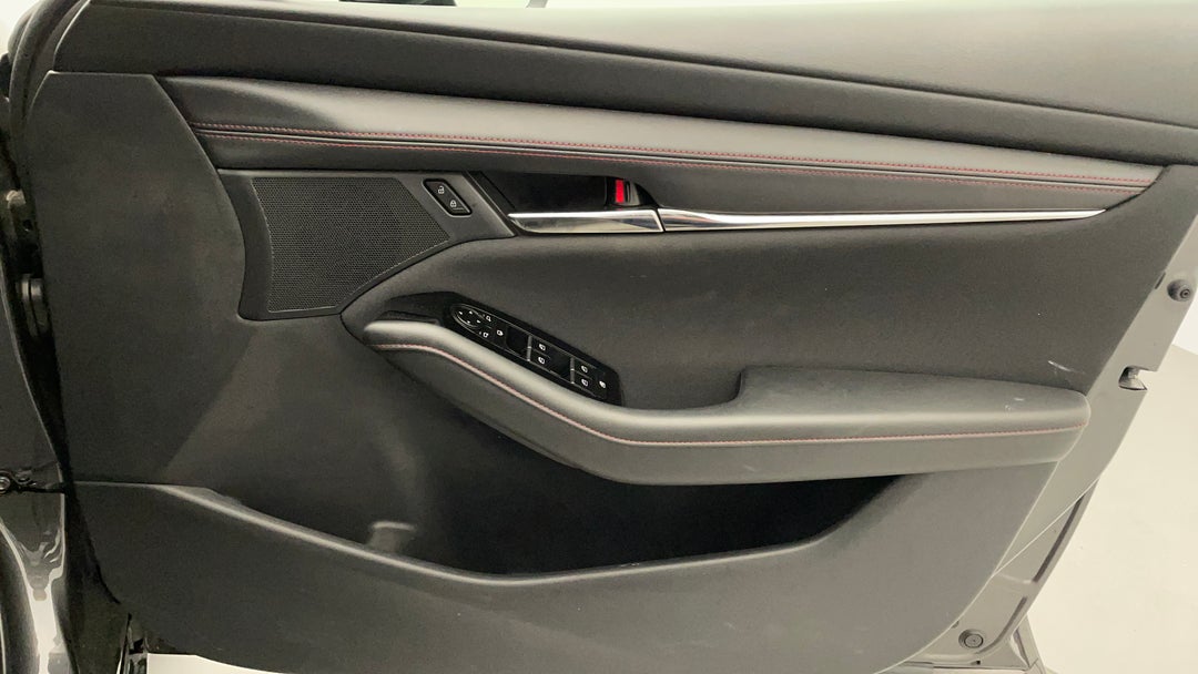 2023 Mazda 3 G25 Evolve Sp, Automatic, 11968 km, Speaker View