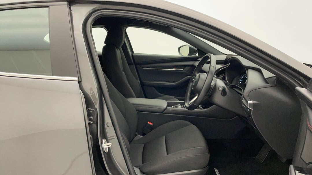 2023 Mazda 3 G25 Evolve Sp, Automatic, 11968 km, Right Side Front Door Cabin View
