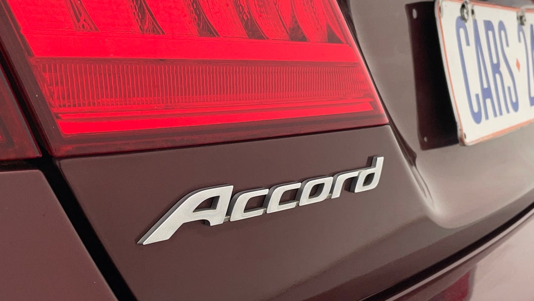 2013 Honda Accord Vti, Automatic, 83834 km, Badge (Boot Left Side)