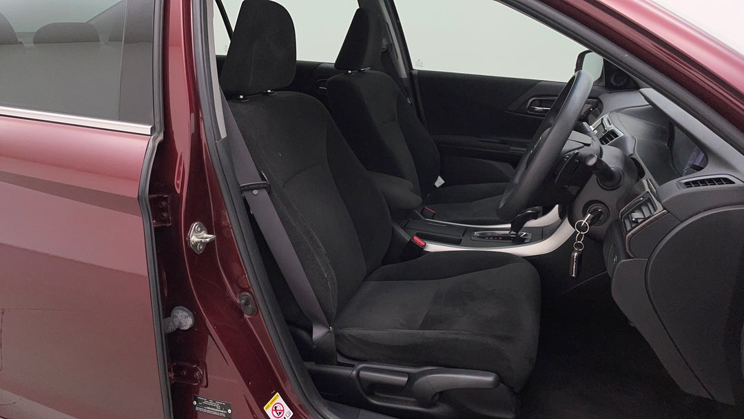 2013 Honda Accord Vti, Automatic, 83834 km, Right Side Front Door Cabin View