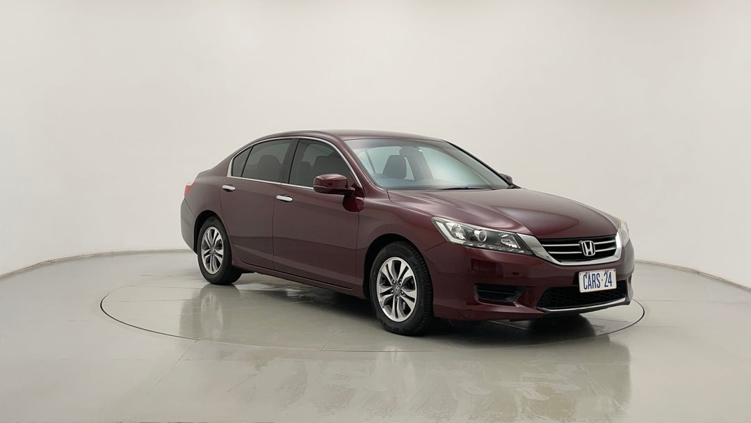 2013 Honda Accord Vti, Automatic, 83834 km, Right Front Diagonal (45- Degree) View