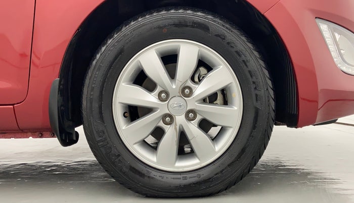 2014 Hyundai i20 SPORTZ 1.2 VTVT, Petrol, Manual, 23,178 km, Right Front Wheel