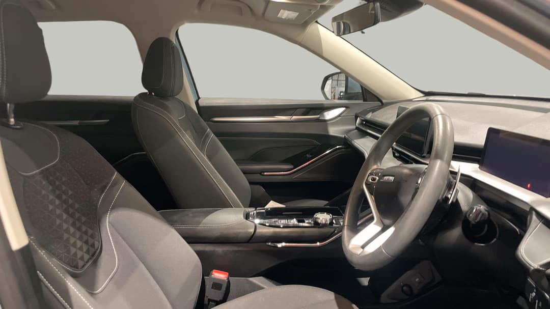 2023 GWM Haval H6 Premium, Automatic, 27583 km, Right Side Front Door Cabin View