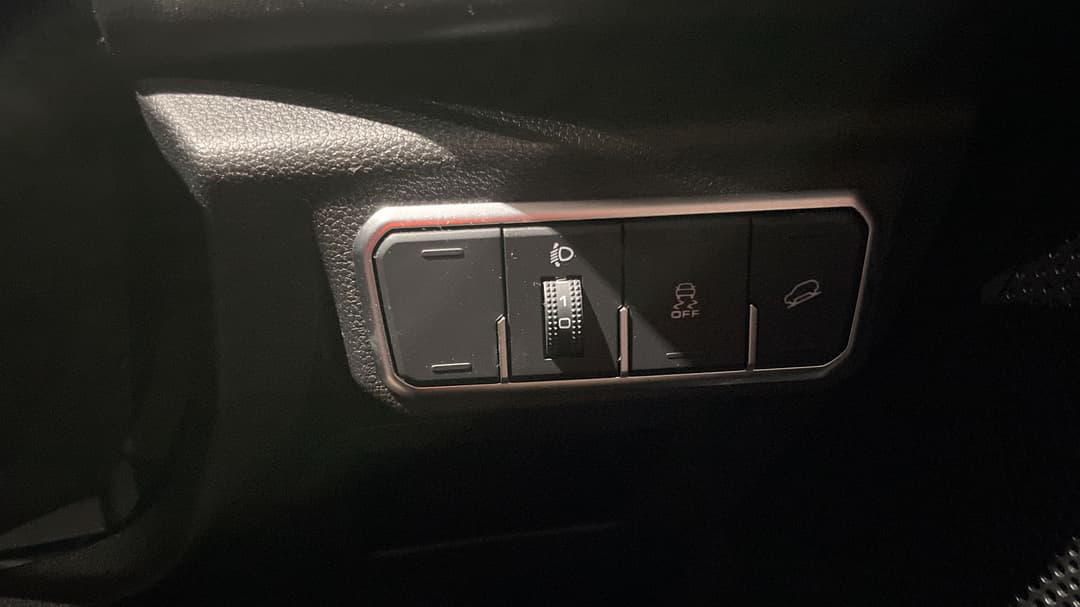 2023 GWM Haval H6 Premium, Automatic, 27583 km, Utility Switches/Buttons