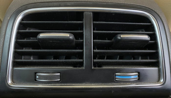 2012 Audi A4 2.0 TDI 142BHP PREMIUM, Diesel, Automatic, 1,01,600 km, Rear AC Vents