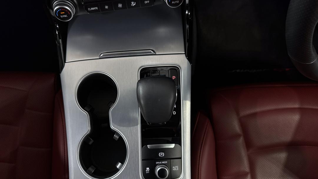 2021 Kia Stinger Gt (red Leather), Automatic, 28350 km, Gear Lever 