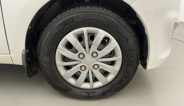 2014 Hyundai i10 SPORTZ 1.1, Petrol, Manual, 27,677 km, Right Front Wheel