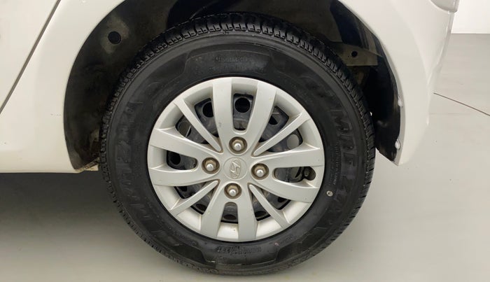 2014 Hyundai i10 SPORTZ 1.1, Petrol, Manual, 27,677 km, Left Rear Wheel