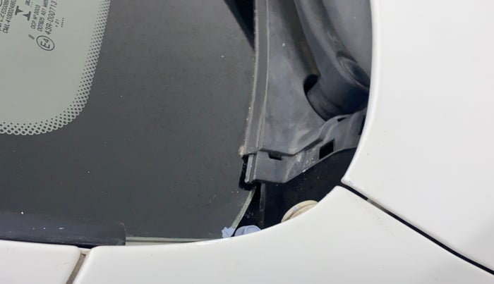 2014 Hyundai i10 SPORTZ 1.1, Petrol, Manual, 27,677 km, Bonnet (hood) - Cowl vent panel has minor damage