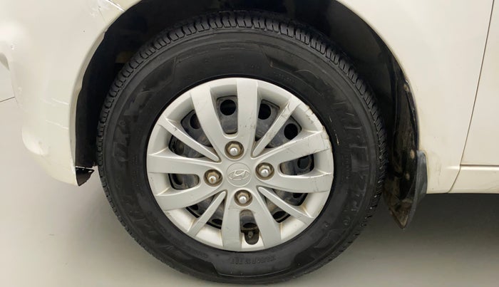 2014 Hyundai i10 SPORTZ 1.1, Petrol, Manual, 27,677 km, Left Front Wheel