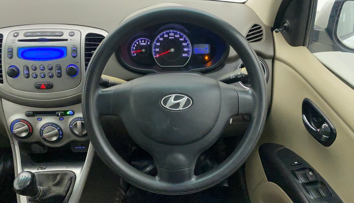 2014 Hyundai i10 SPORTZ 1.1, Petrol, Manual, 27,677 km, Steering Wheel Close Up