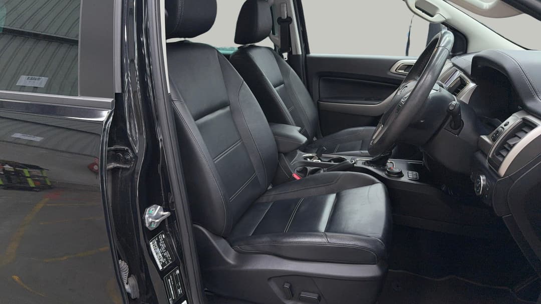 2021 Ford Everest Trend (4WD), Automatic, 62945 km, Right Side Front Door Cabin View