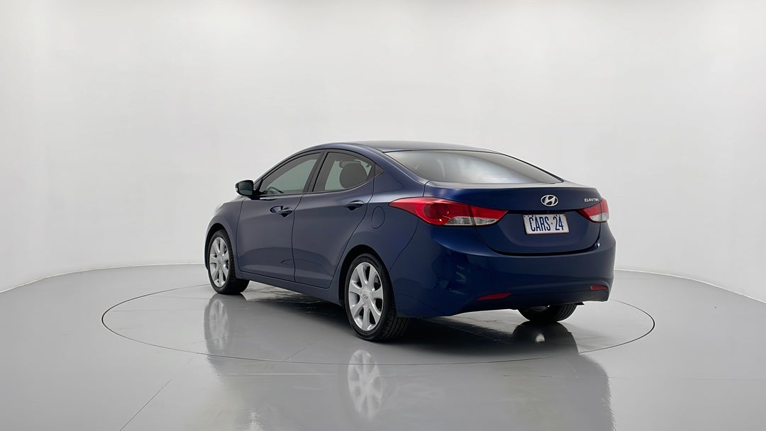 Left Back Diagonal (45- Degree) View