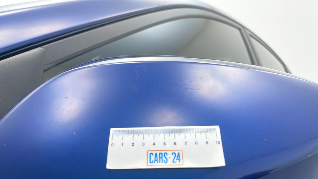 Side Mirrors Housing RHS Scratch