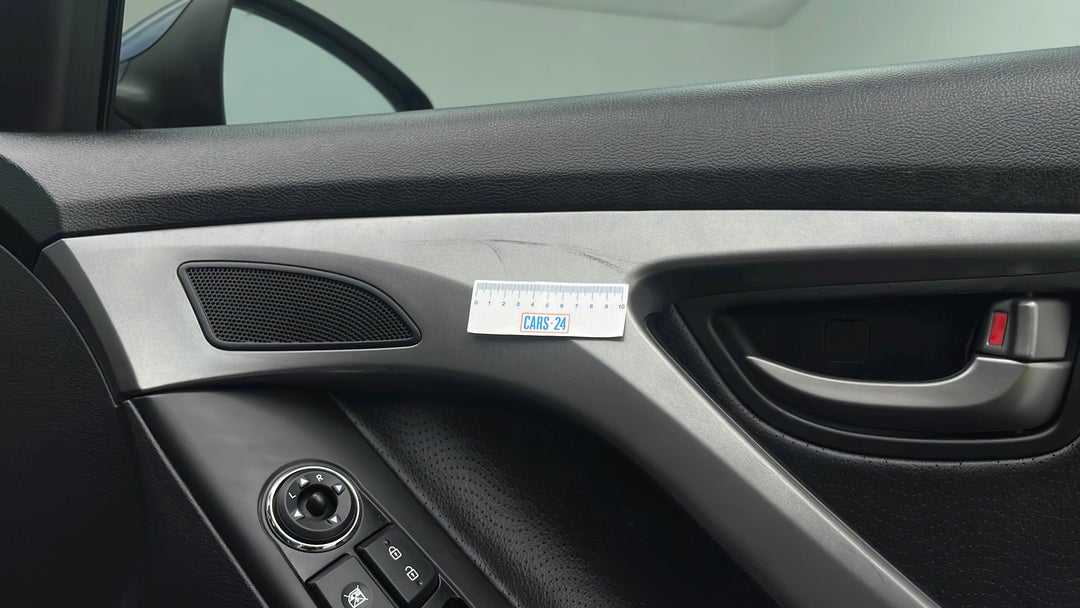 Doors Front RHS Scuff