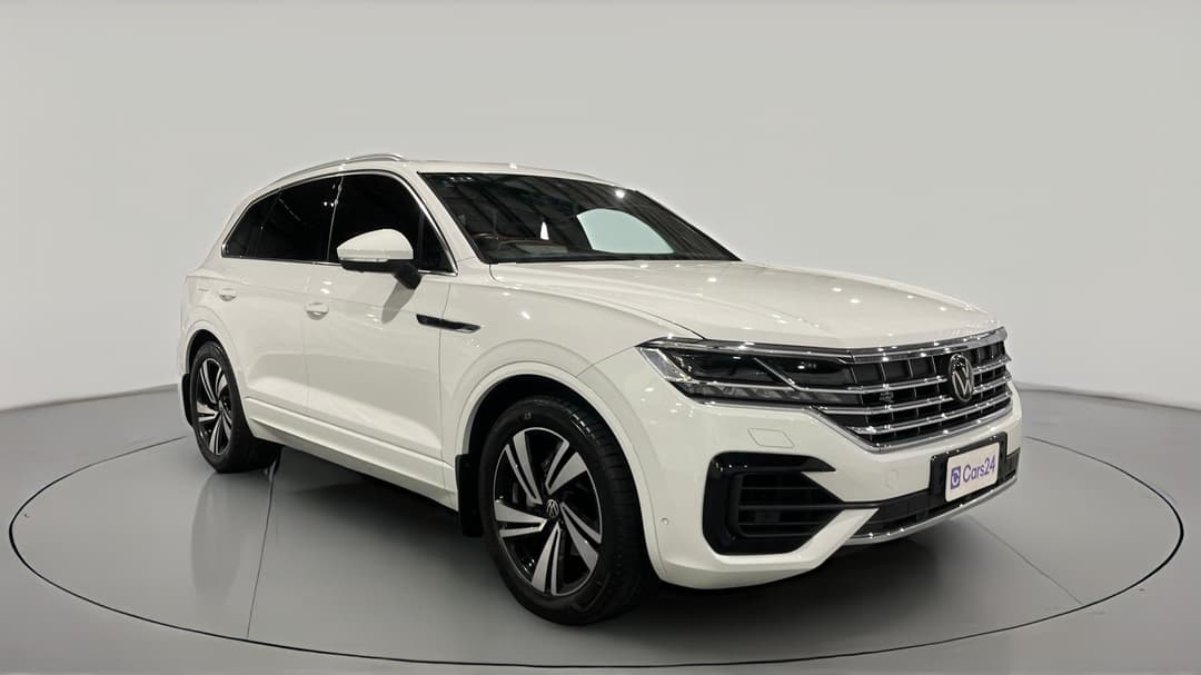 2022 Volkswagen Touareg 210tdi R-line, Automatic, 32175 km, Right Front Diagonal (45- Degree) View