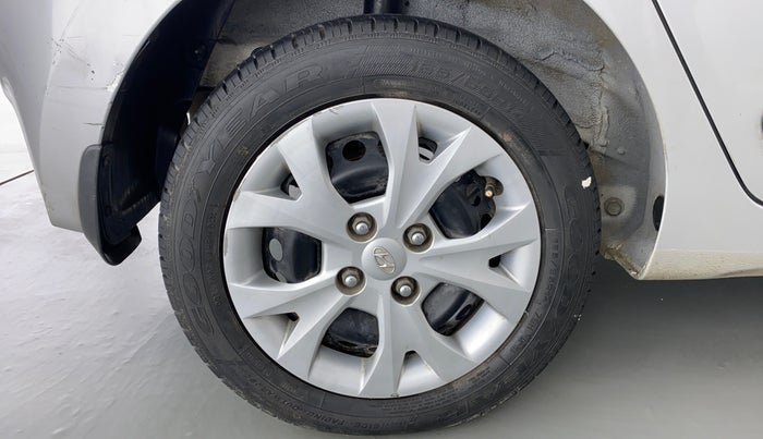 2014 Hyundai Grand i10 SPORTZ 1.2 KAPPA VTVT, Petrol, Manual, 17,479 km, Right Rear Wheel