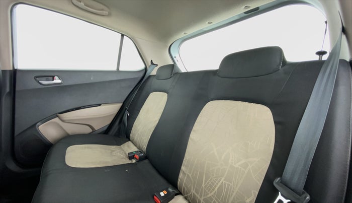 2014 Hyundai Grand i10 SPORTZ 1.2 KAPPA VTVT, Petrol, Manual, 17,479 km, Right Side Rear Door Cabin