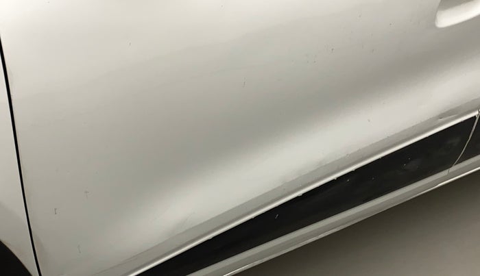 2019 Renault Kwid RXL, Petrol, Manual, 64,399 km, Front passenger door - Minor scratches