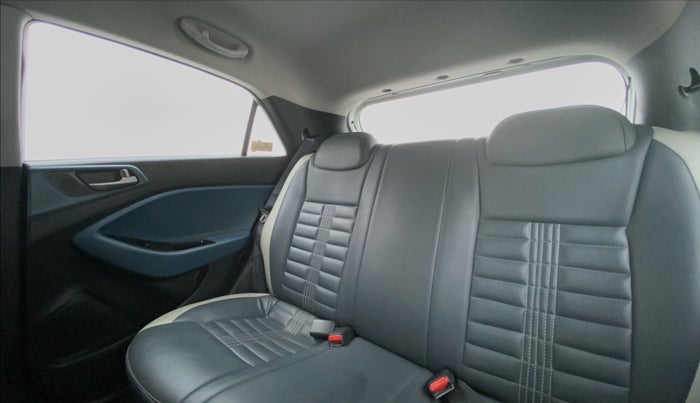 2015 Hyundai i20 Active 1.2 S, Petrol, Manual, 57,812 km, Right Side Rear Door Cabin