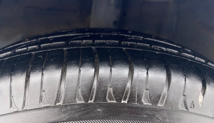 2018 Hyundai Grand i10 SPORTZ U2 1.2 CRDI, Diesel, Manual, 53,915 km, Right Rear Tyre Tread