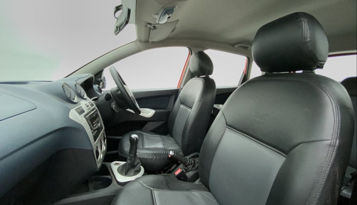 2014 Ford Figo 1.4 TITANIUM DURATORQ, Diesel, Manual, 75,857 km, Right Side Front Door Cabin