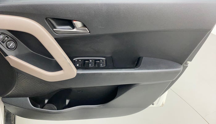 2016 Hyundai Creta 1.6 SX PLUS PETROL, Petrol, Manual, 82,962 km, Driver Side Door Panels Control