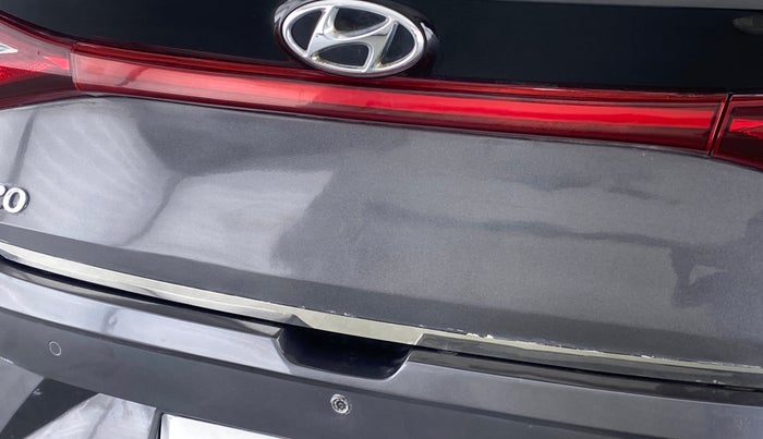 2020 Hyundai NEW I20 MAGNA 1.2 MT, Petrol, Manual, 27,000 km, Dicky (Boot door) - Slightly dented