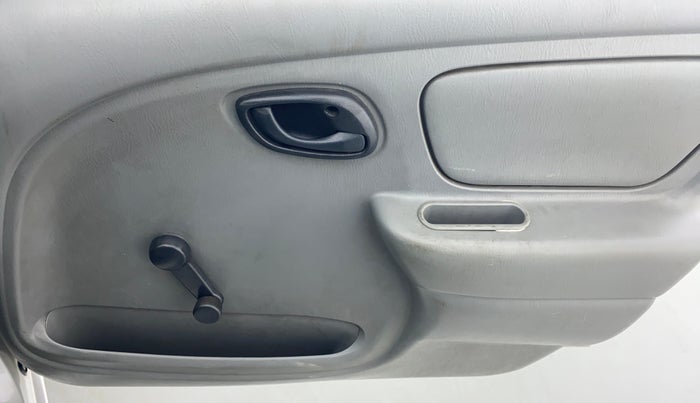 2014 Maruti Alto K10 LXI P, Petrol, Manual, 50,308 km, Driver Side Door Panels Control