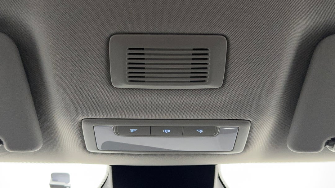 2024 MG Zst Core, Automatic, 22501 km, On-Roof Controls/Sunglass holder