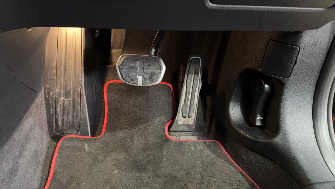 Pedals and Footmat