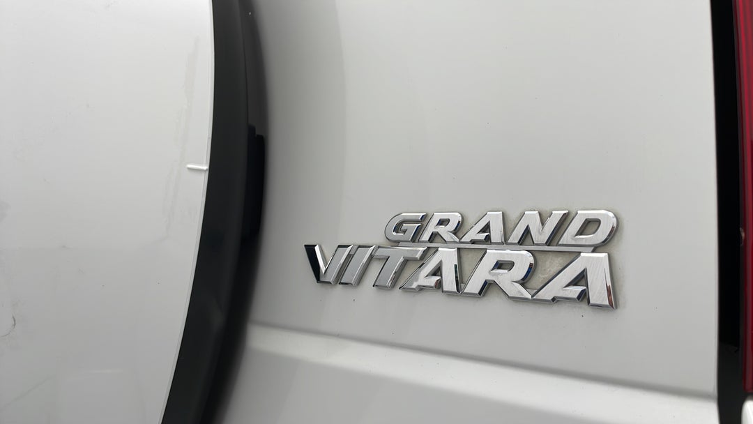 2014 Suzuki Grand Vitara Navigator (4x2), Manual, 53710 km, Badge (Boot Right Side)