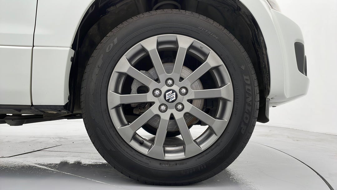 2014 Suzuki Grand Vitara Navigator (4x2), Manual, 53710 km, Right Front Wheel