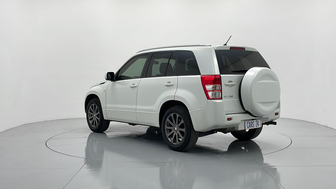2014 Suzuki Grand Vitara Navigator (4x2), Manual, 53710 km, Left Back Diagonal (45- Degree) View