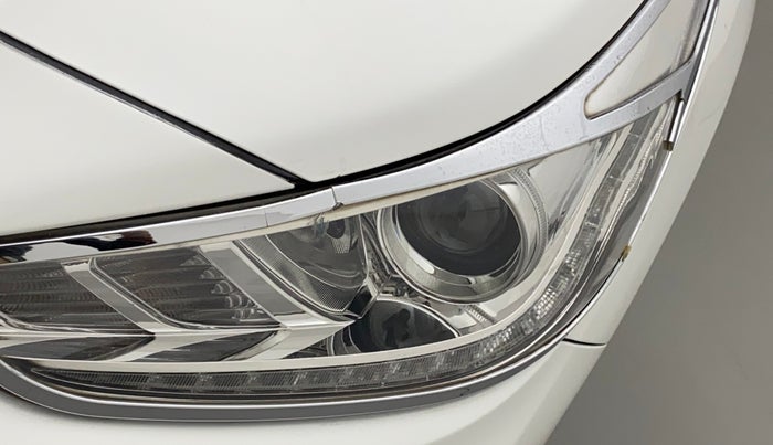 2018 Hyundai Verna 1.6 SX (O) CRDI MT, Diesel, Manual, 65,533 km, Left headlight - Minor scratches