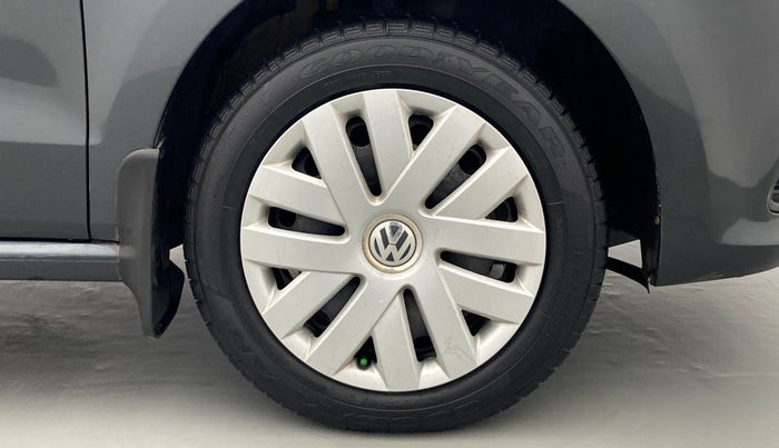 2017 Volkswagen Polo COMFORTLINE 1.2L PETROL, Petrol, Manual, 39,156 km, Right Front Wheel