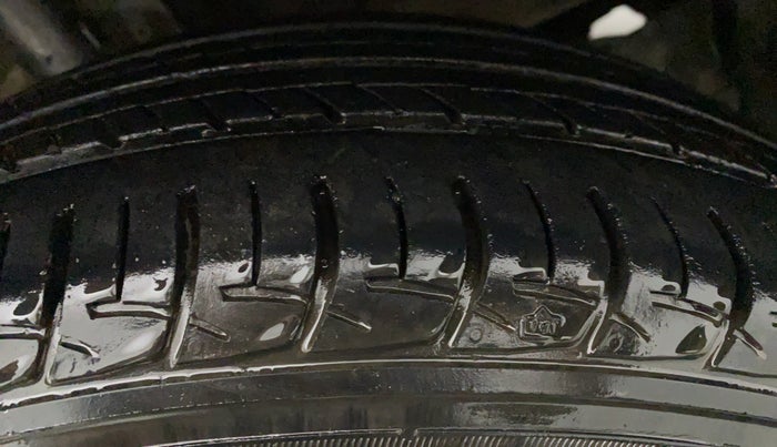 2019 Maruti Baleno DELTA PETROL 1.2, Petrol, Manual, 42,603 km, Left Front Tyre Tread