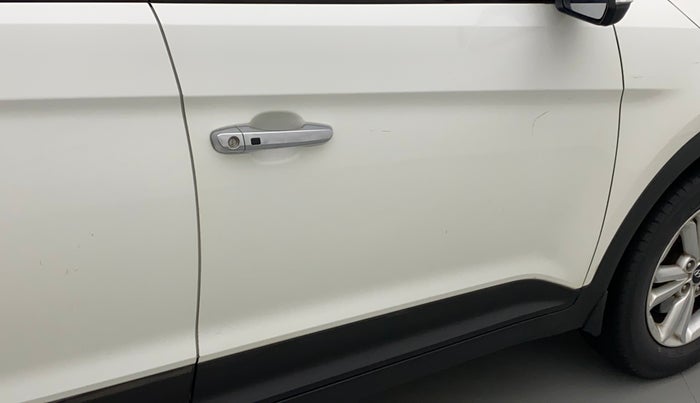 2016 Hyundai Creta SX PLUS 1.6 PETROL, Petrol, Manual, 54,620 km, Driver-side door - Minor scratches
