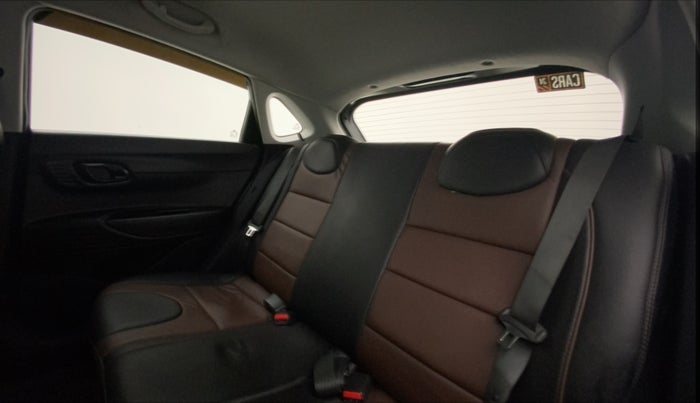 2021 Hyundai NEW I20 SPORTZ 1.2 MT, Petrol, Manual, 36,250 km, Right Side Rear Door Cabin