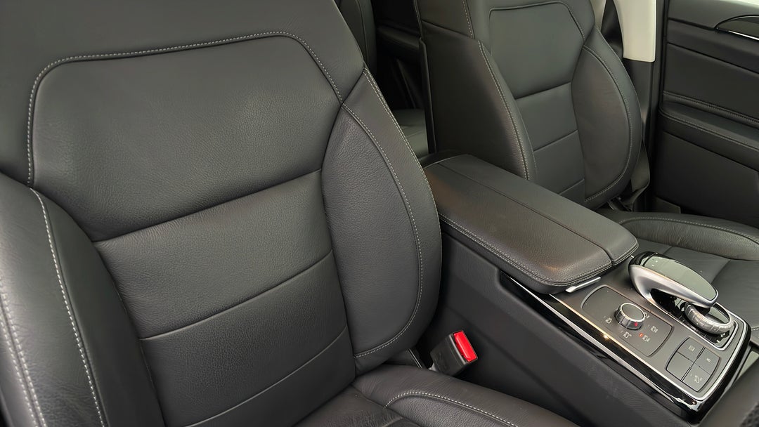 2017 Mercedes-benz GLE 350 D 4matic, Automatic, 112756 km, Right Side Front Door Cabin View