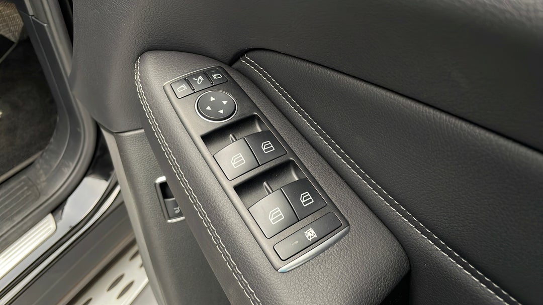 2017 Mercedes-benz GLE 350 D 4matic, Automatic, 112756 km, Drivers Side Door Panel Controls