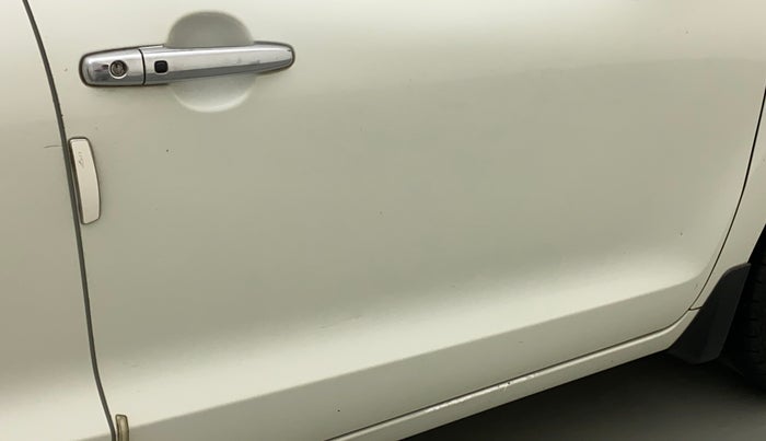 2015 Maruti Baleno ALPHA PETROL 1.2, Petrol, Manual, 69,031 km, Driver-side door - Minor scratches