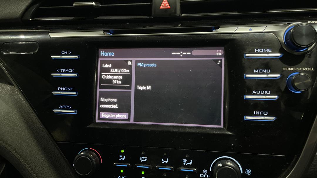 2019 Toyota Camry Ascent, Automatic, 118019 km, Infotainment System