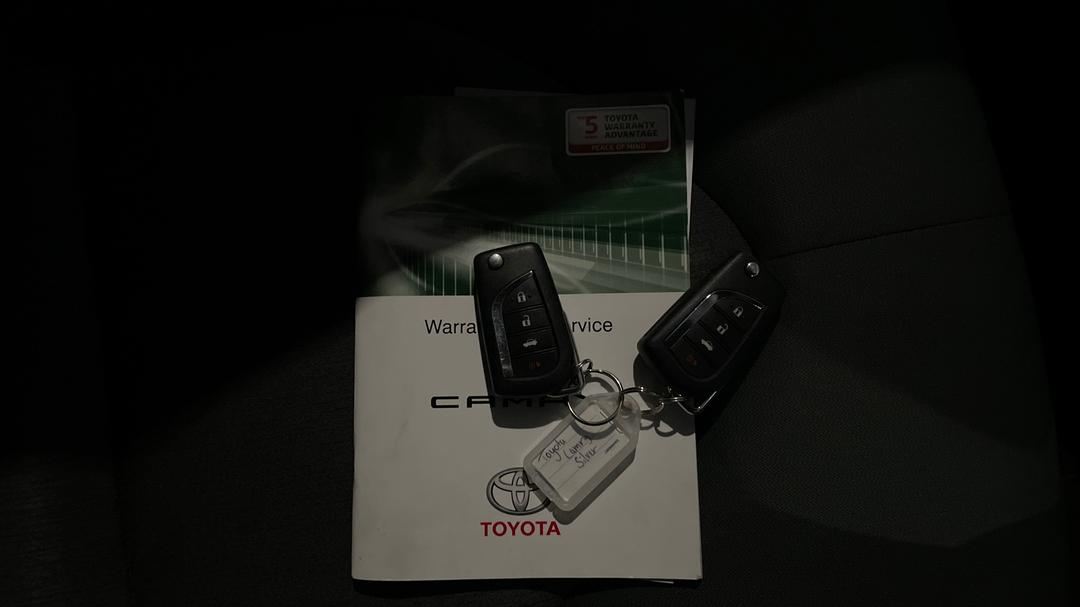 2019 Toyota Camry Ascent, Automatic, 118019 km, Key Close-up