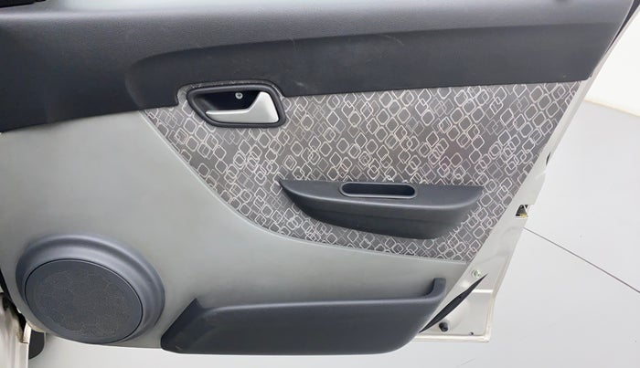 2018 Maruti Alto 800 LXI, Petrol, Manual, 32,279 km, Driver Side Door Panels Control