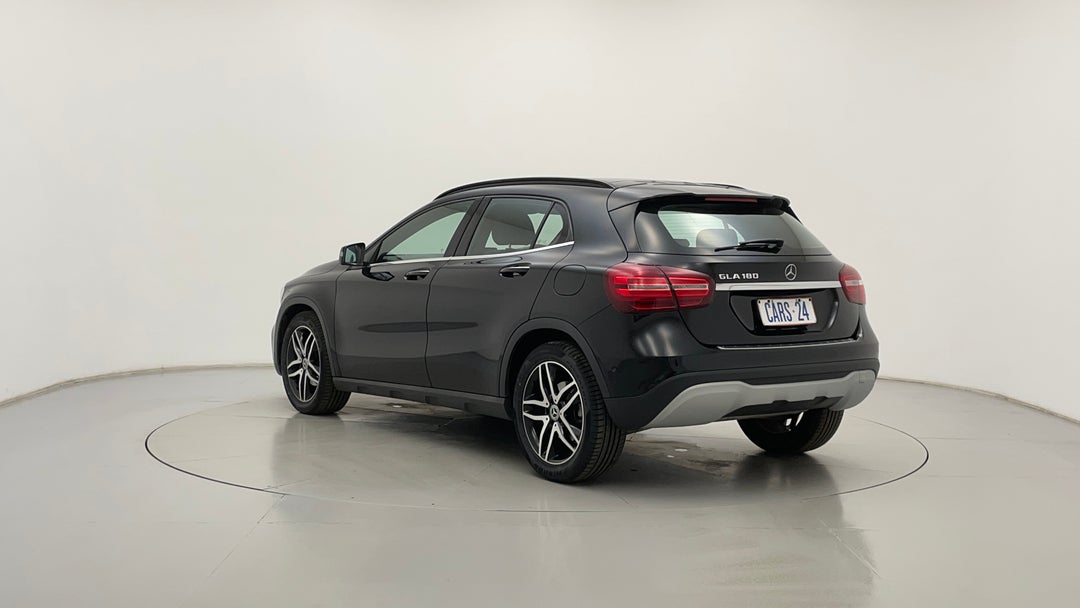 Left Back Diagonal (45- Degree) View