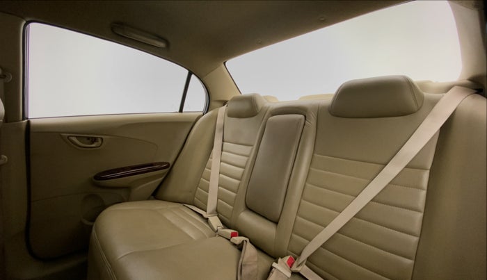 2014 Honda Amaze 1.5 SX MT I DTEC, Diesel, Manual, 1,13,597 km, Right Side Rear Door Cabin View