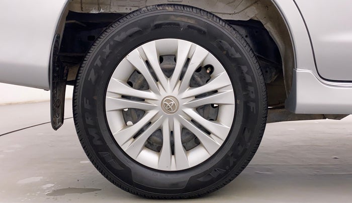 2013 Toyota Innova 2.5 GX 7 STR BS IV, Diesel, Manual, 64,869 km, Right Rear Wheel